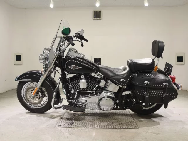 Harley-Davidson HARLEY FLSTC1580