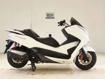 Honda FORZA