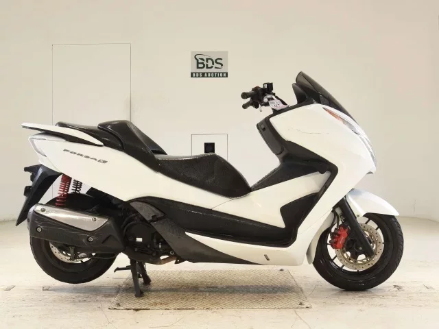 Honda FORZA