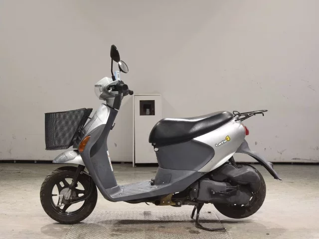 Suzuki LET S4