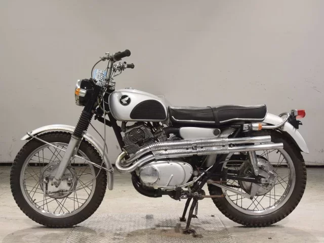 Honda CL72
