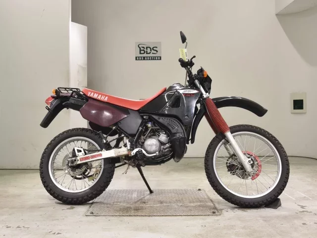 Yamaha DT200R