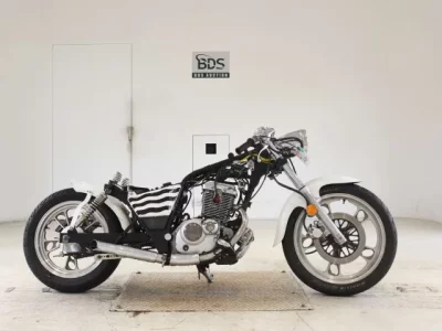 Suzuki GN125H