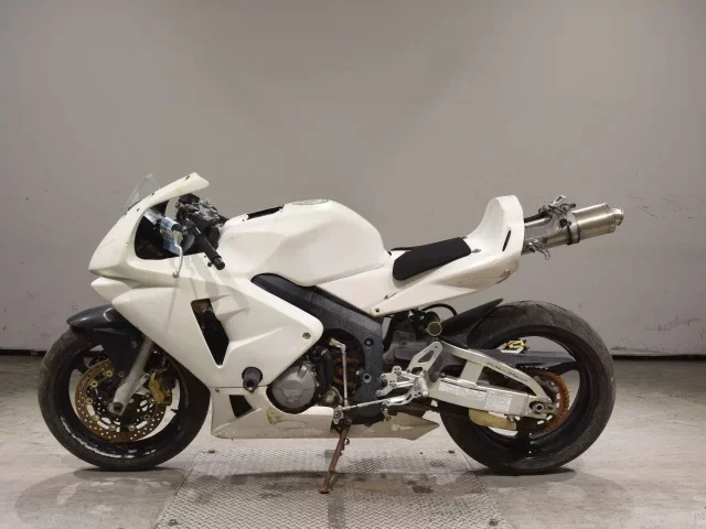 Honda CBR600RR SHO LOUIS NOT EQUIPPED