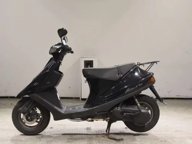 Suzuki ADDRESS V100