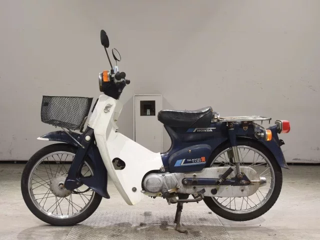 Honda C90