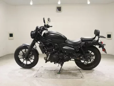 Kawasaki ELIMINATOR 400-3