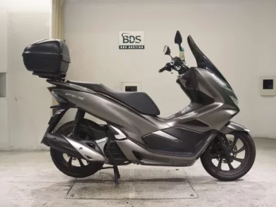 Honda PCX125-3