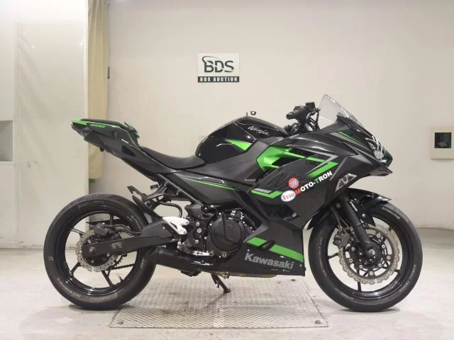 Kawasaki NINJA400-2