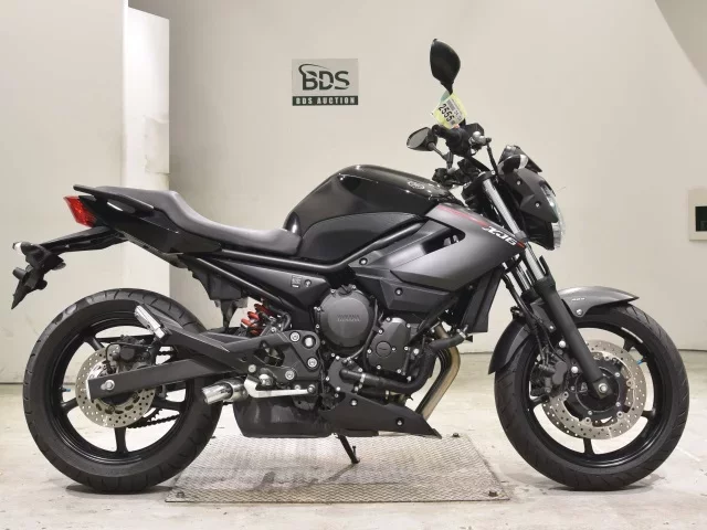 Yamaha XJ6N ABS лот № 2555 оценка 5  с аукциона в Японии