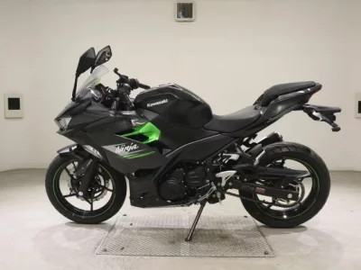 Kawasaki NINJA250-2 лот № 5047 оценка 5  с аукциона в Японии 2