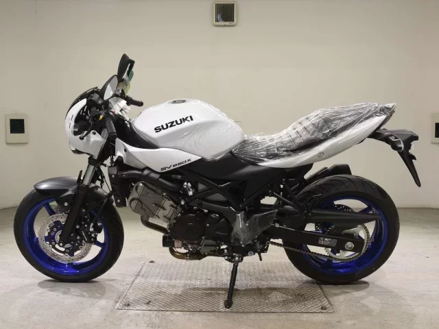 Suzuki SV650XA