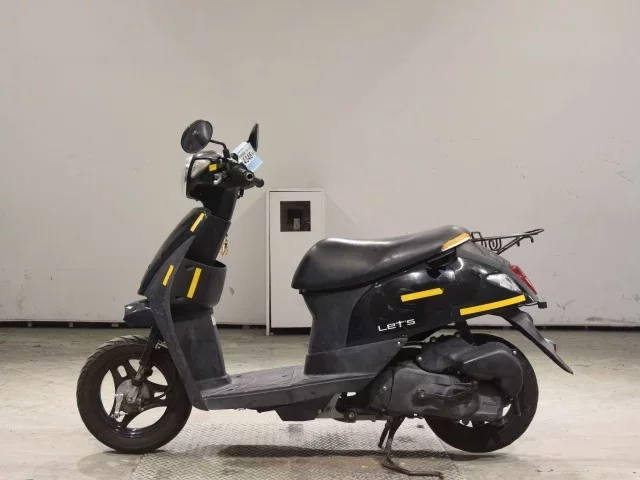 Suzuki LET S