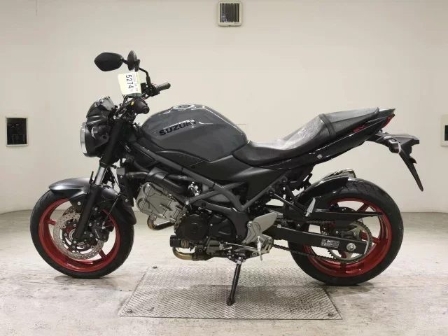 Suzuki SV650A