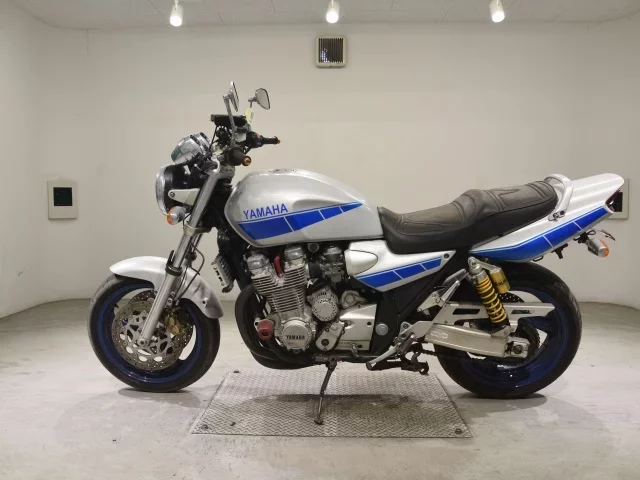 Yamaha XJR1300