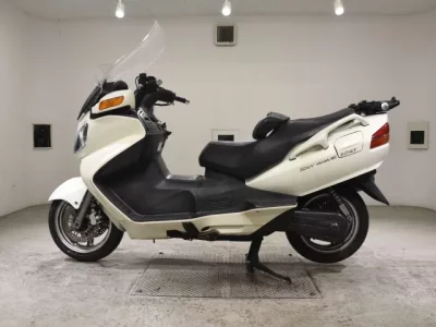 Suzuki SKYWAVE 650LX