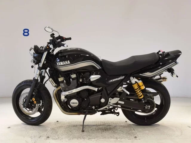 Yamaha XJR1300-2