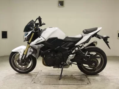 Suzuki GSR750A