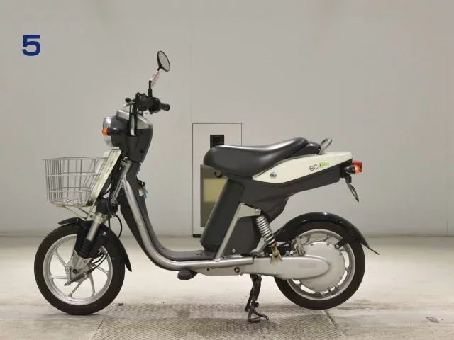 Yamaha EC-03