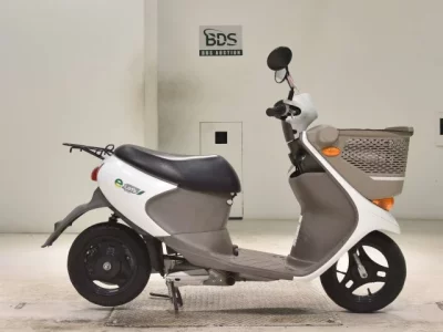 Suzuki E-LET S