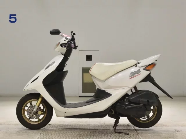 Honda DIO Z4