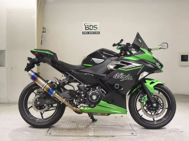 Kawasaki NINJA400-2