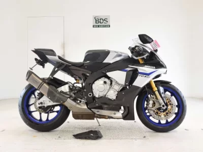 Yamaha YZF-R1M