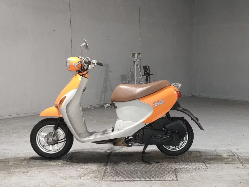 Suzuki LET S4