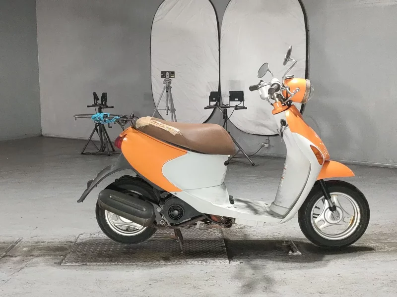 Suzuki LET S4