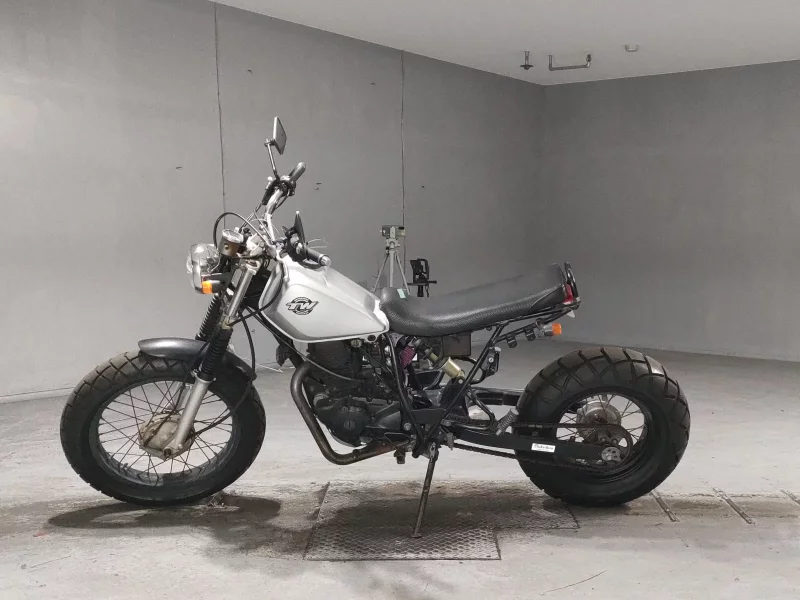 Yamaha TW200