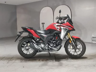 Honda CB200X