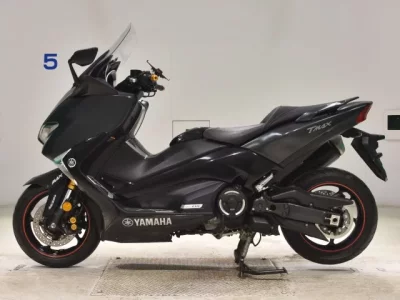 Yamaha T-MAX530DX