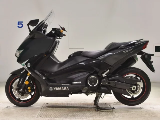 Yamaha T-MAX530DX