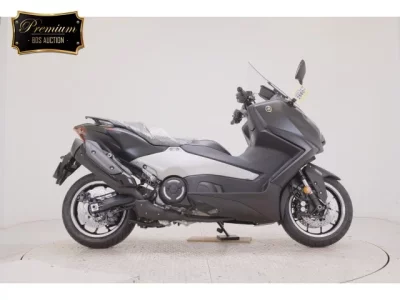 Yamaha T-MAX560