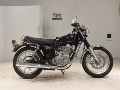 Yamaha SR400-3