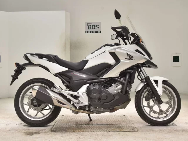Honda NC750XLD-2