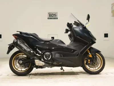 Yamaha T-MAX560