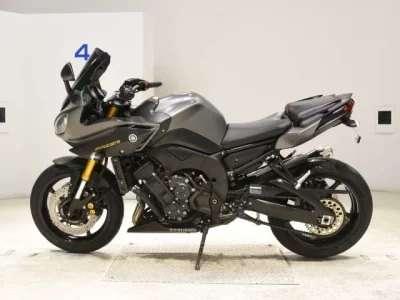 Yamaha FZ8-SA