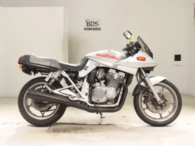 Suzuki GSX400S KATANA