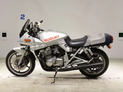 Suzuki GSX400S KATANA