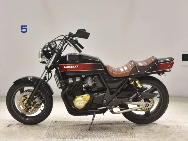 Kawasaki ZRX400