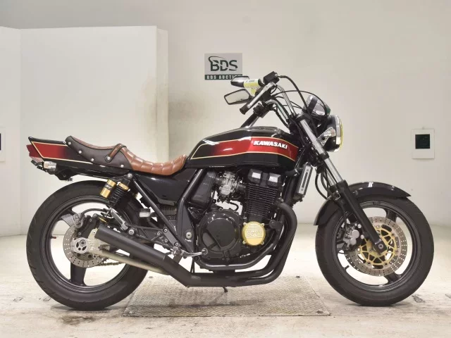 Kawasaki ZRX400