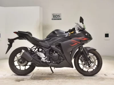Yamaha YZF-R25A