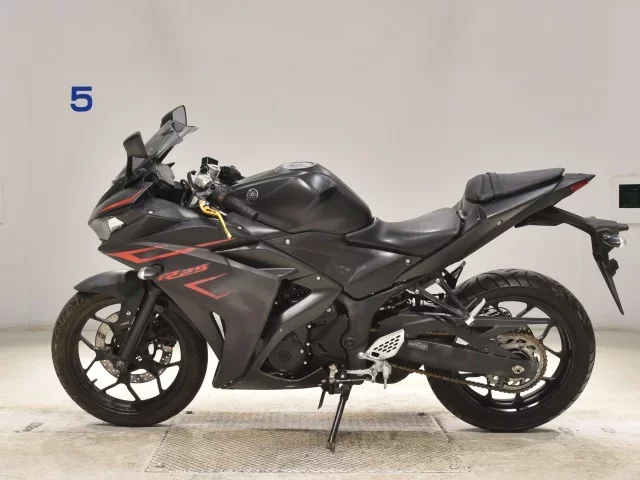 Yamaha YZF-R25A
