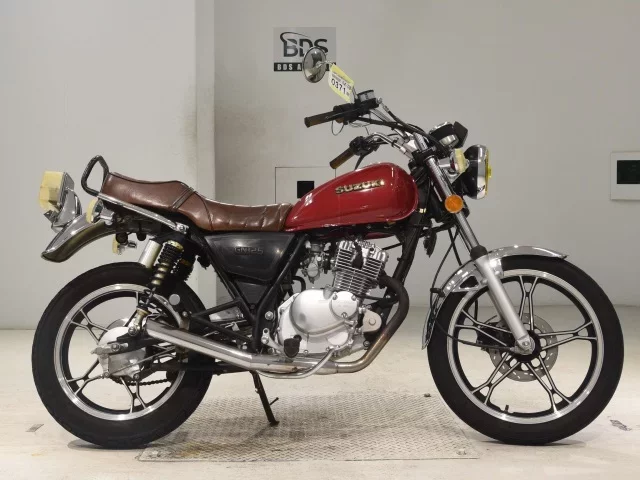 Suzuki GN125H