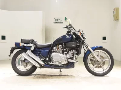 Honda V45 MAGNA