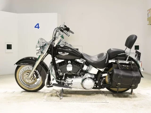 Harley-Davidson HARLEY FLSTN1580