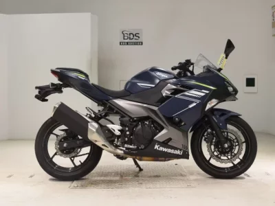 Kawasaki NINJA400-2