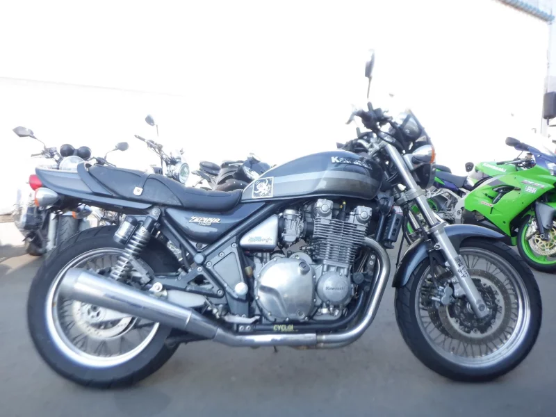 Kawasaki ZEPHYR1100RS