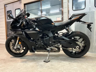 Yamaha YZF-R1